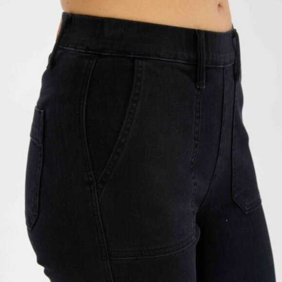 Judy Blue NWT Black High Waist Pull On Flare Jeans - Picture 2 of 5
